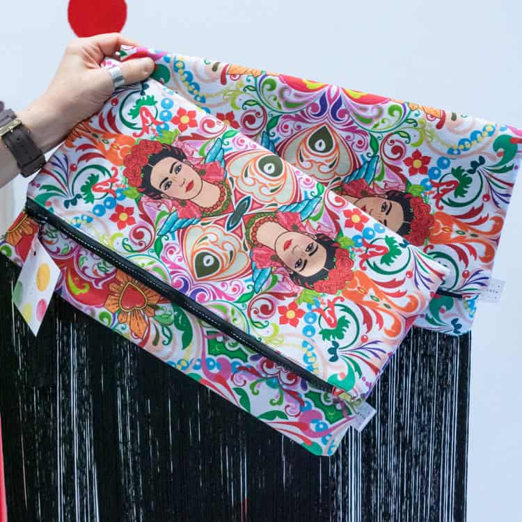 P1111499 FRIDA'S CLUTCH -N E W - Image 1