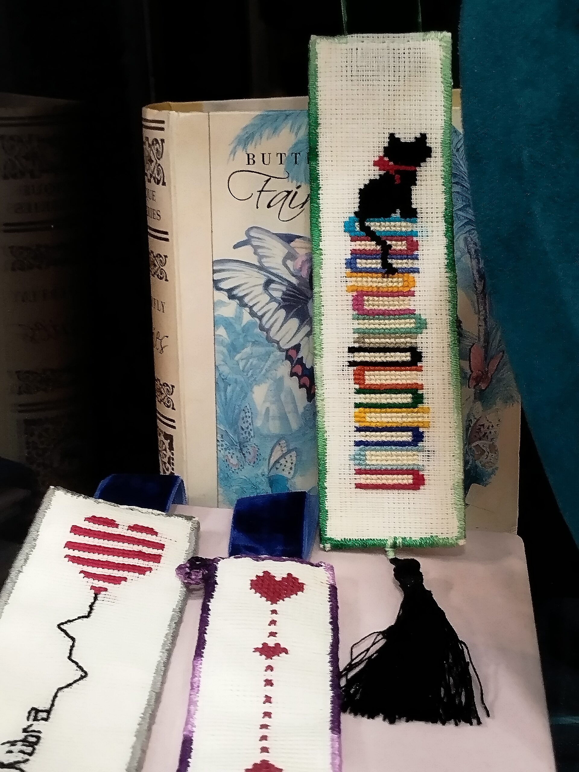 1000022791 BOOKMARKS EMBROIDERED-special gifts - Image 1