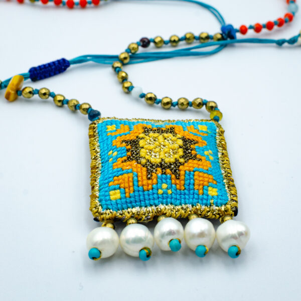 EMBROIDERED FLOWER NECKLACE