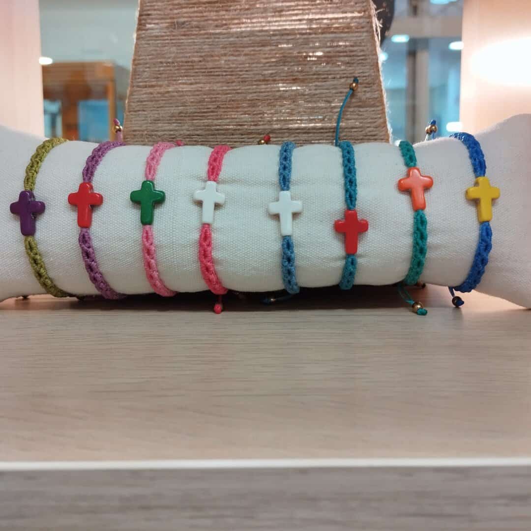 KEEP YOUR FINGERS CROSSED- N E W BRACELETS